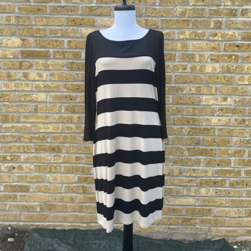 White House Black Market Dress